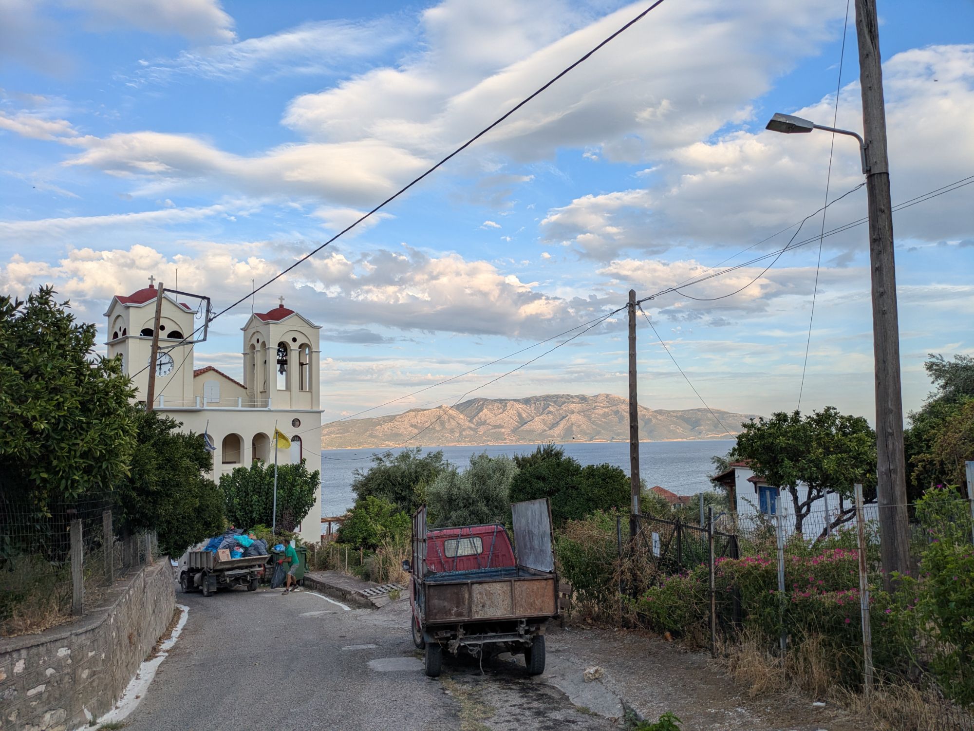 PXL 20250826 163028555